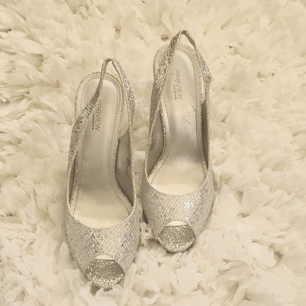 Sexy Sparkly Heels!!